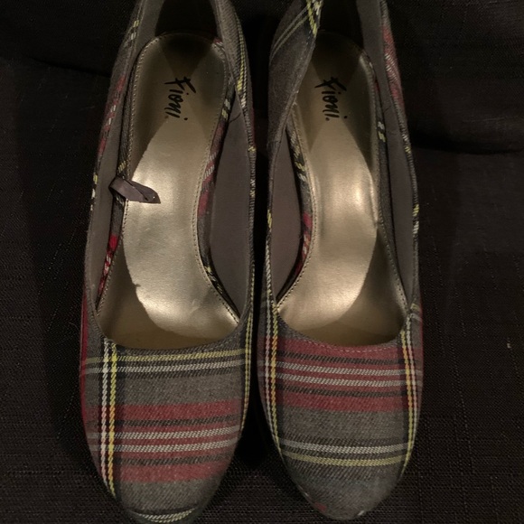 Plaid pumps - Picture 3 of 10